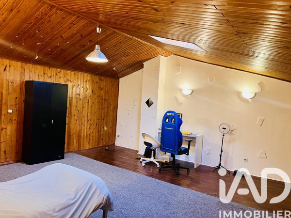 Maison à vendre 8 pièces 208 m² Saint-Maximin-la-Sainte-Baume