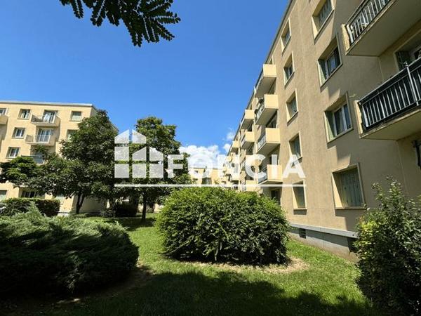 Location Appartement 3 pièces 57.2 m² - 315 AVENUE SADI CARNOT Guilherand-granges 07500