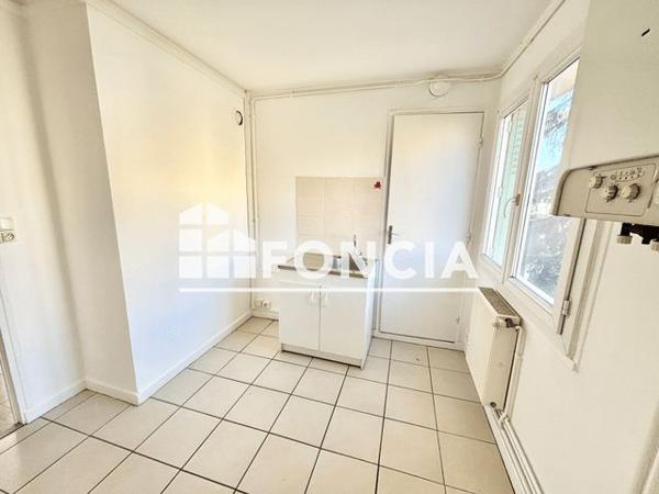 Location Appartement 3 pièces 57.15 m² - 315 AVENUE SADI CARNOT Guilherand-granges 07500