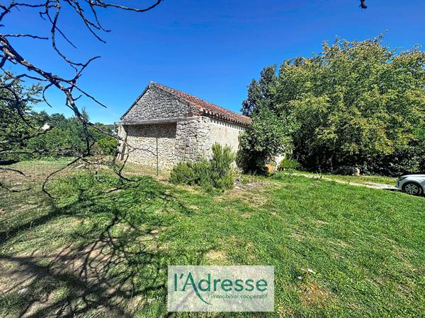 Maison en Pierre au Bord du Lot avec Grange