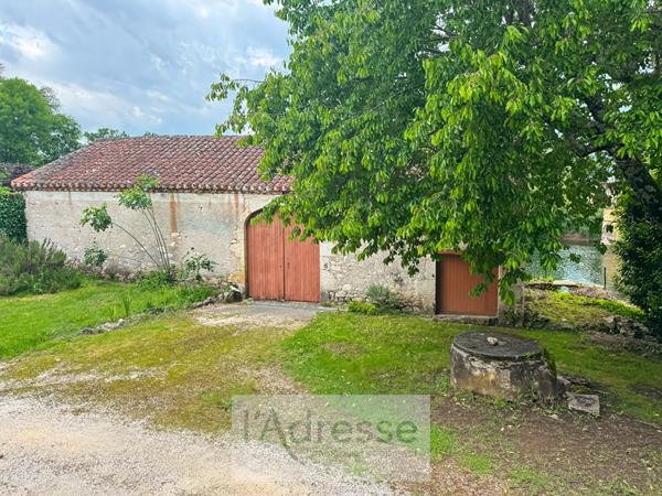 Maison en Pierre au Bord du Lot avec Grange