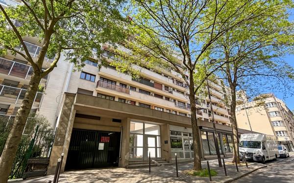 Stationnement à louer    11,71 m2 Paris 20