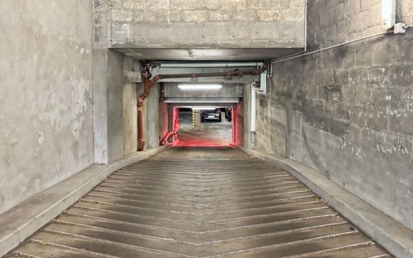Stationnement à louer    11,71 m2 Paris 20