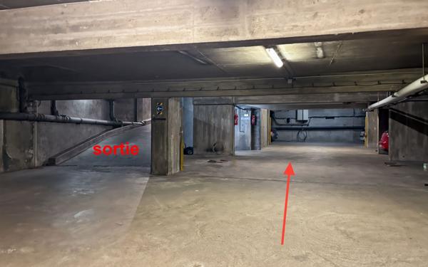 Stationnement à louer    11,71 m2 Paris 20