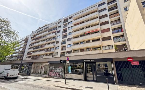 Stationnement à louer    11,71 m2 Paris 20