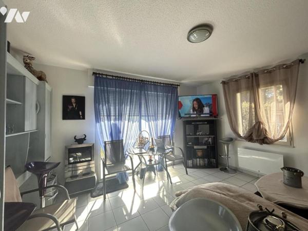 Montélimar, appartement de 49m2 en rez de jardin , parking privatif et cave.