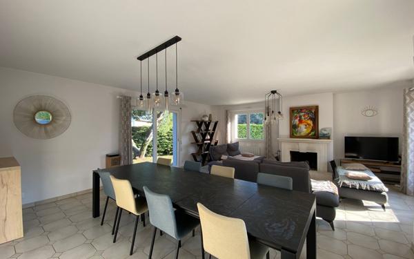 Maison à vendre    7 pièces • 220 m2 Arzon