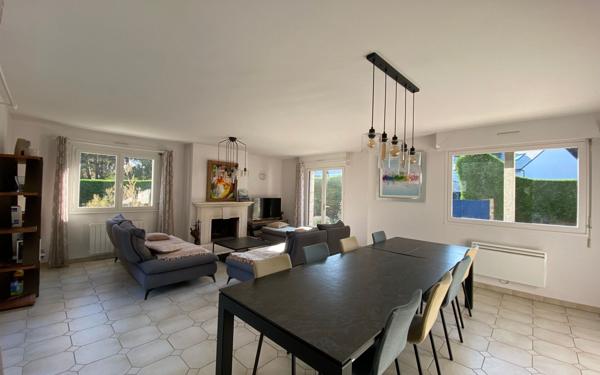 Maison à vendre    7 pièces • 220 m2 Arzon