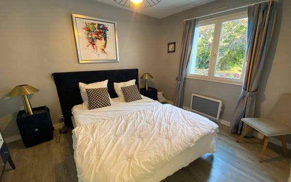 Maison à vendre    7 pièces • 220 m2 Arzon