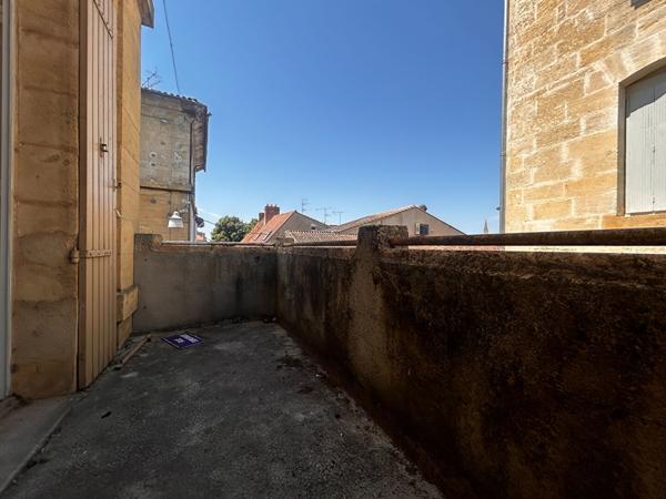 Appartement rive gauche avec balcon !