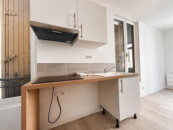 Appartement rive gauche avec balcon !