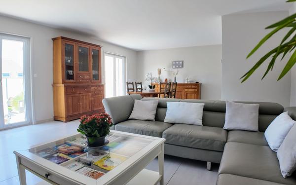 Maison à vendre    6 pièces • 190 m2 Saint-Priest-en-Jarez