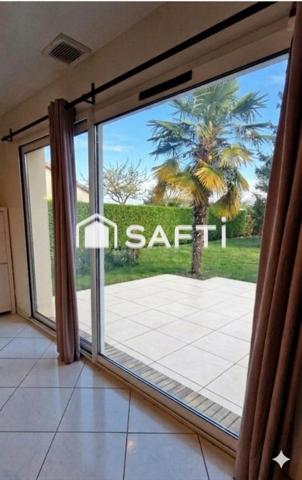 maison 4 chambres plain-pied sans vis à vis sur terrain clos.