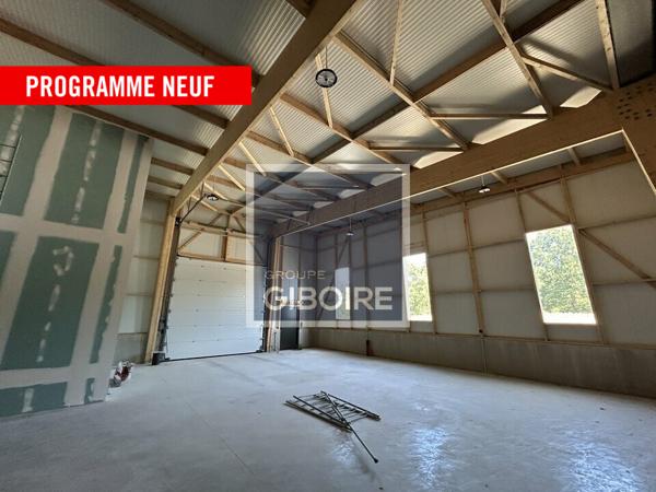 Local d'activites 212 m² à louer ACIGN (réf : 35.7284)