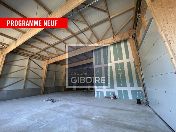 Local d'activites 212 m² à louer ACIGN (réf : 35.7284)