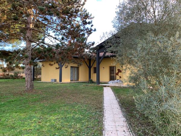 Dpt Haute Garonne (31), à vendre SAINT JEAN maison P7 de 200 m² - Terrain de 3 000,00 m²