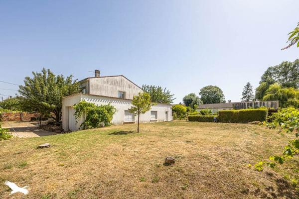 Maison à vendre 192 240 € Aigrefeuille-d'Aunis 4 p 77 m² DPE E