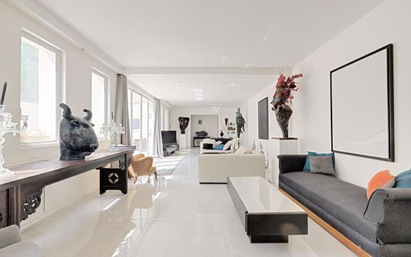 Appartement à vendre    3 pièces • 156,74 m2 Rosny-sous-Bois