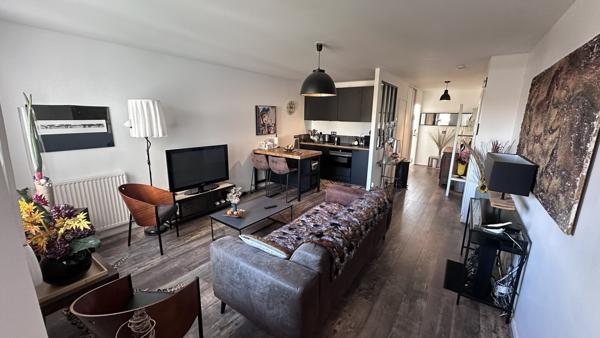 REIMS - RUE GOSSET - APPART T3 + GARAGE FERMÉ