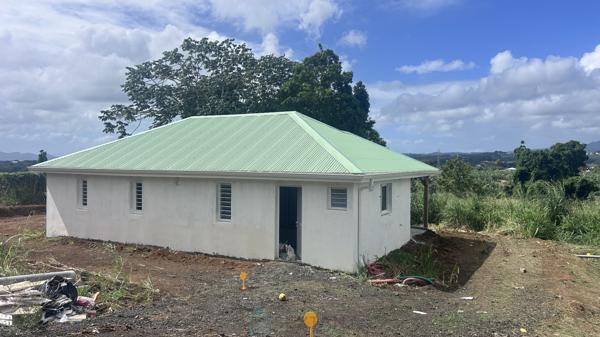 Villa neuve vendu équipée et cloturée avec le choix de couleur pour l'acquéreur