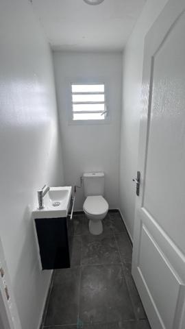 Villa neuve vendu équipée et cloturée avec le choix de couleur pour l'acquéreur