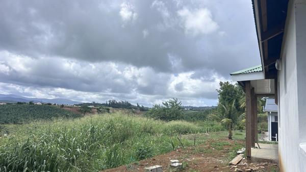 Villa neuve vendu équipée et cloturée avec le choix de couleur pour l'acquéreur