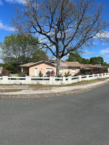 CESTAS BOURG MAISON T 05 AVEC JARDIN