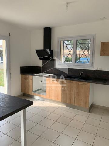 CESTAS BOURG MAISON T 05 AVEC JARDIN