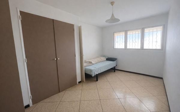 Appartement à vendre    4 pièces • 76 m2 Marseille 9