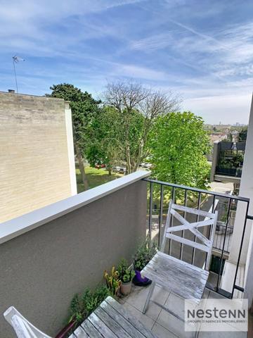 DERNIER ÉTAGE + BOX + CALME = OPPORTUNITÉ À SAISIR !