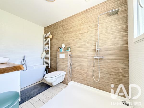 Maison à vendre 6 pièces 162 m² Artigues-près-Bordeaux