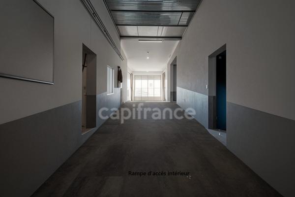 Ancien garage automobile avec fort potentiel de réhabilitation à MONTSALVY (15)