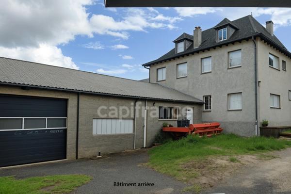 Ancien garage automobile avec fort potentiel de réhabilitation à MONTSALVY (15)