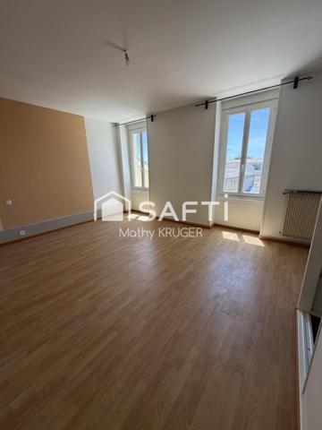 Maison familiale avec 2 garages en centre-ville