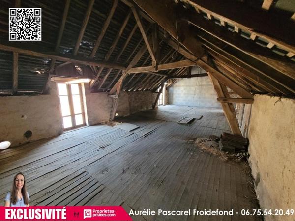 > POMPADOUR (19230) à 35 min de BRIVE : Grange en pierre à rénover en Maison T4 T5 gîte, rbnb -140m² - terrain de 388m2 - 49 990