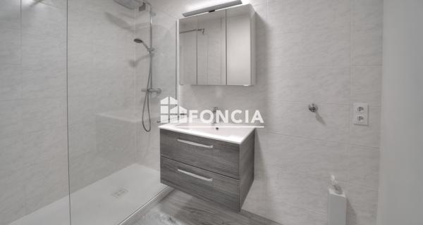 À vendre Appartement 2 pièces 57 m² - Ferney-voltaire 01210