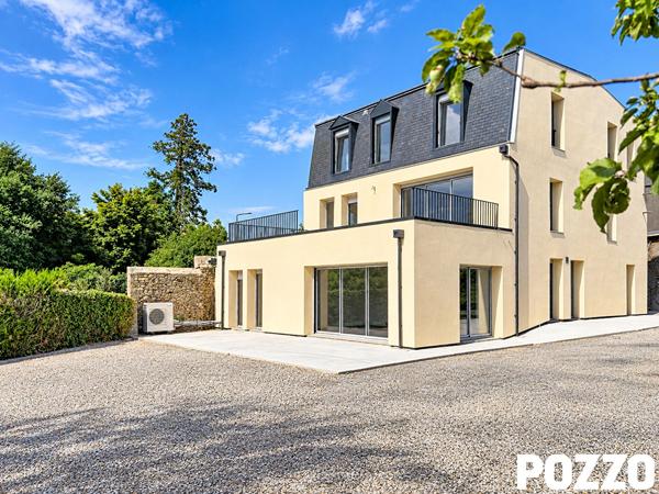 A Vendre - Avranches centre - Appartement rez-de-chaussée - 5 pièce(s) 137,64 m² - terrasse et parking AVRANCHES