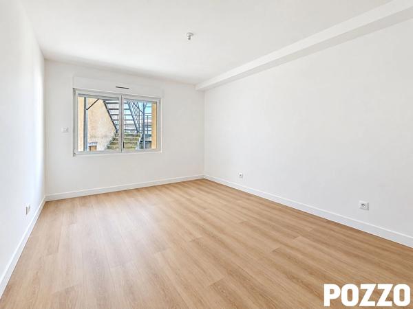 A Vendre - Avranches centre - Appartement rez-de-chaussée - 5 pièce(s) 137,64 m² - terrasse et parking AVRANCHES