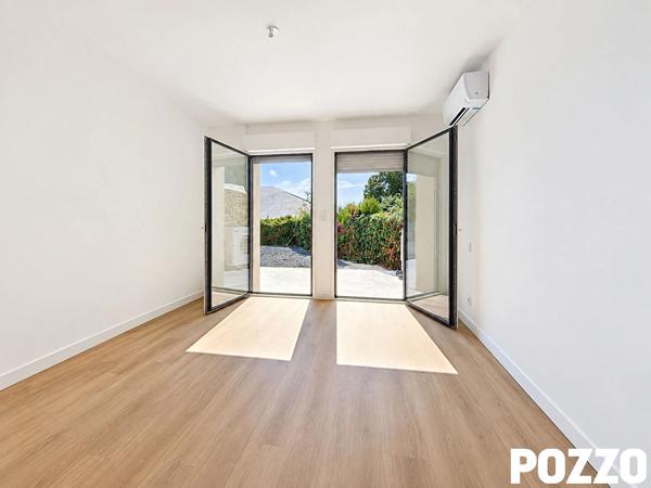 A Vendre - Avranches centre - Appartement rez-de-chaussée - 5 pièce(s) 137,64 m² - terrasse et parking AVRANCHES