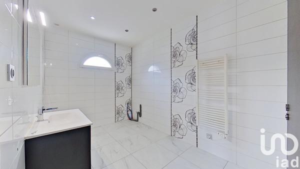 Maison à vendre 6 pièces 179,5 m² Saint-Clair-de-la-Tour