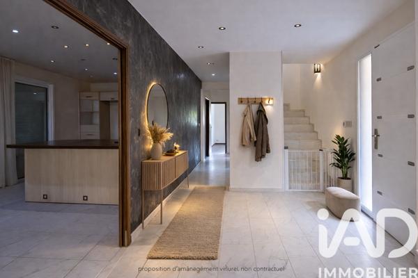 Maison à vendre 6 pièces 179,5 m² Saint-Clair-de-la-Tour