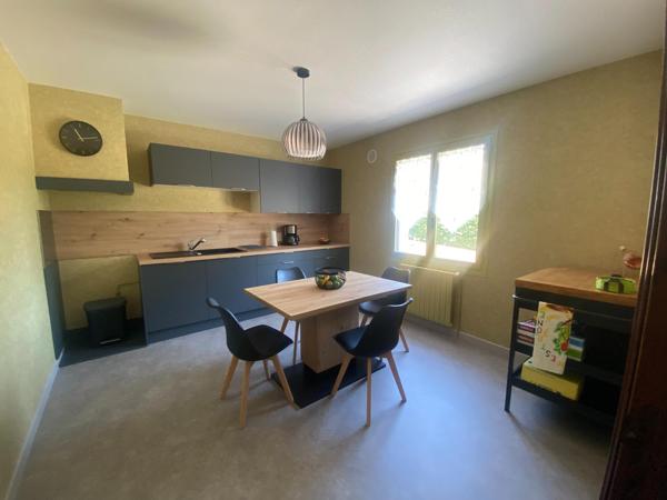 Maison  8 pièces 164m²