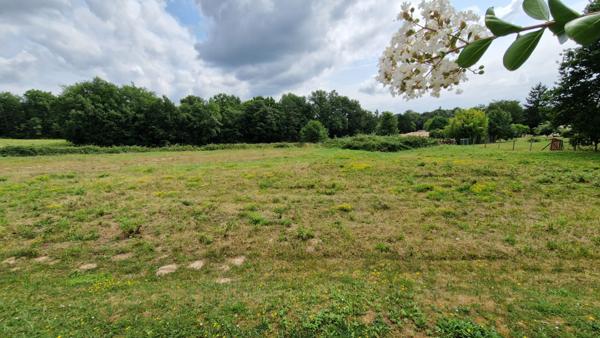 Votre future maison de 2015, spacieuse et au calme pres de Bergerac !
