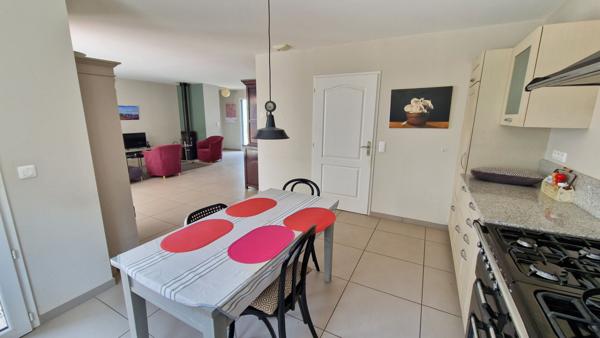 Votre future maison de 2015, spacieuse et au calme pres de Bergerac !