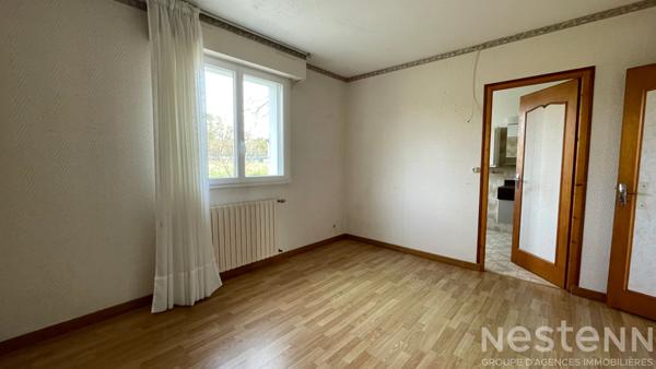 A vendre a ERDEVEN : maison a l architecture neo bretonne offrant de grands volumes non loin du bourg