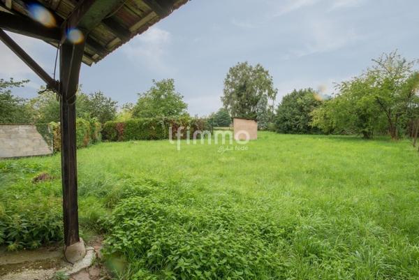 Immeuble mixte 400m² + dépendances sur 20 ares