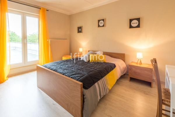 Immeuble mixte 400m² + dépendances sur 20 ares