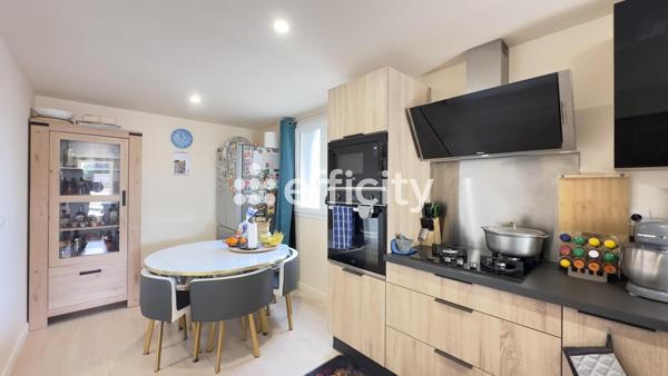 Maison 8 pièces - 205 m² Exclusivité efficity