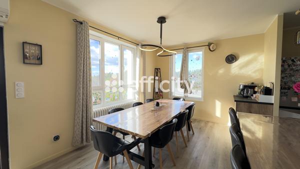 Maison 8 pièces - 205 m² Exclusivité efficity