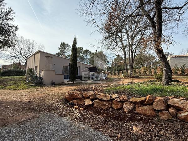 A VENDRE 83470 SAINT MAXIMIN LA SAINTE BAUME MAISON PLAIN PIED T3 DE 80M² SUR 2100M² DE TERRAIN